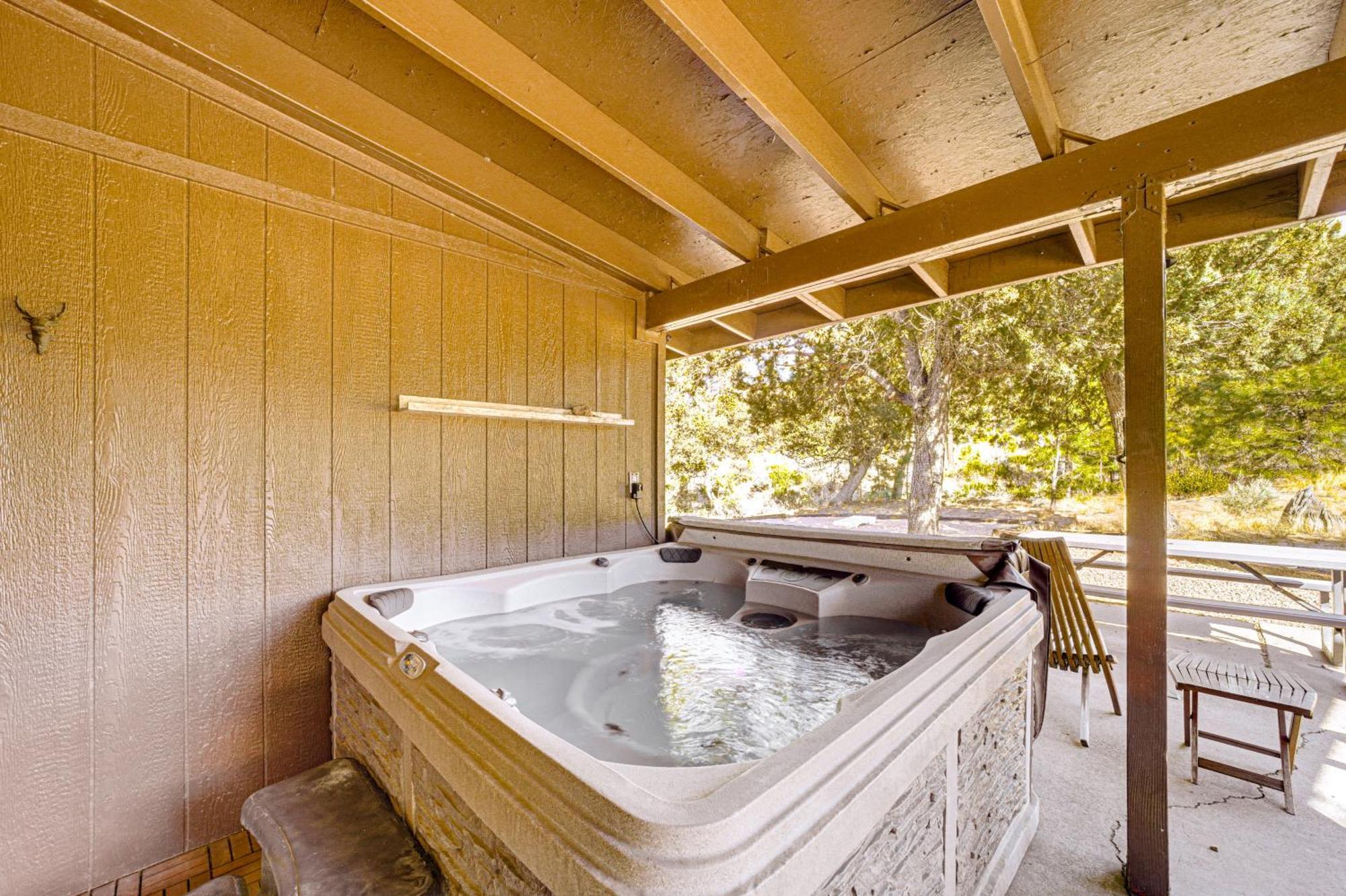 Peaceful Strawberry Cabin Fire Pit And Hot Tub Pine Extérieur photo