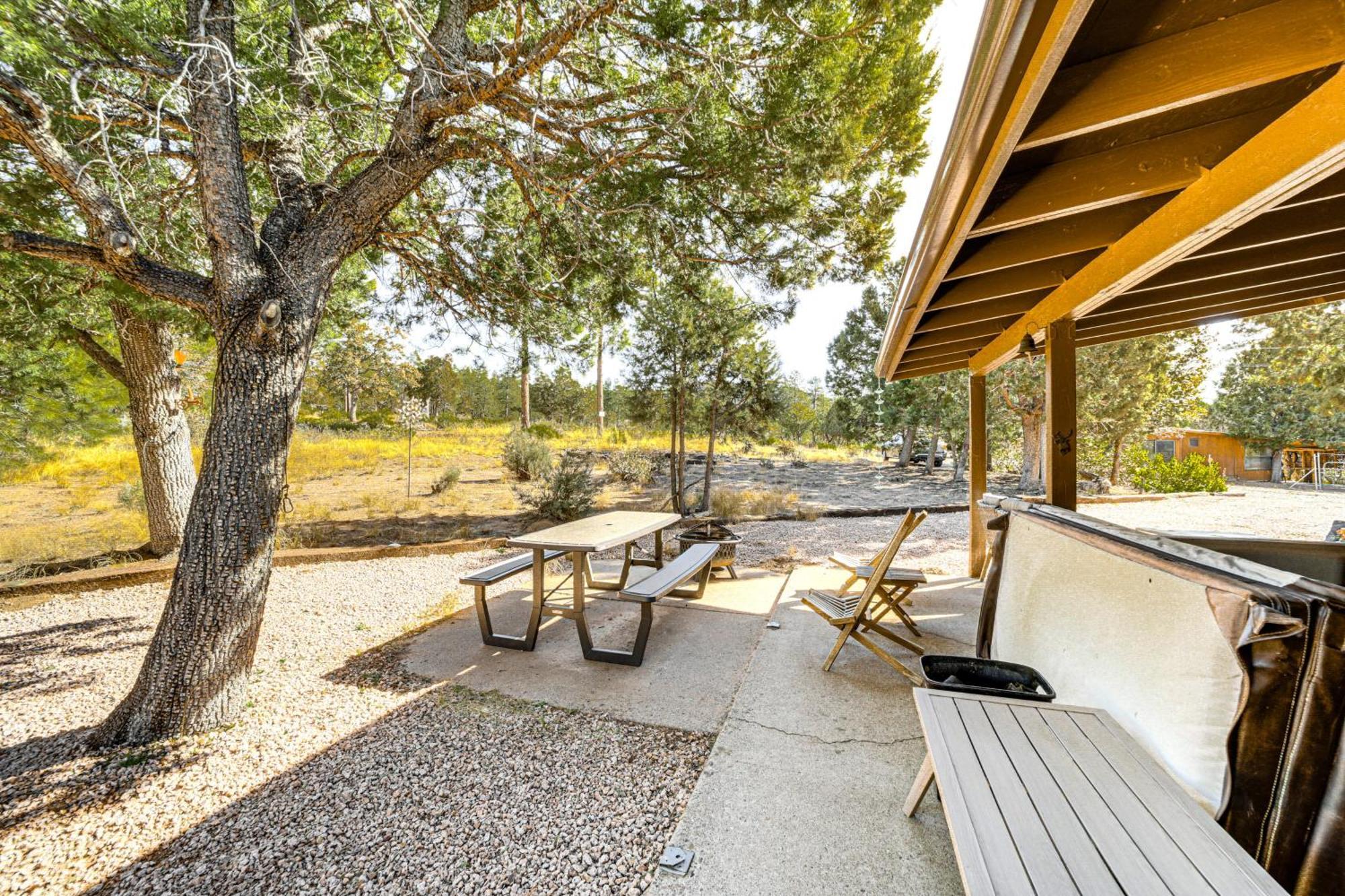 Peaceful Strawberry Cabin Fire Pit And Hot Tub Pine Extérieur photo